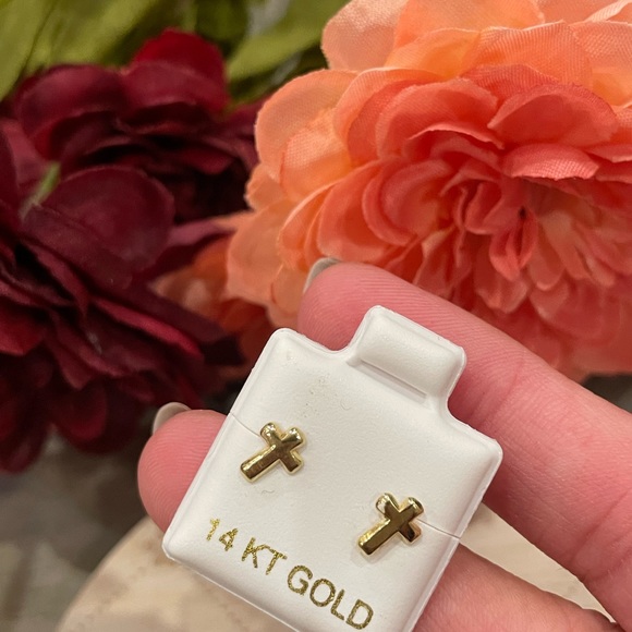 Real Solid 14K Yellow Gold Cross Screwback Earrings - Picture 4 of 5